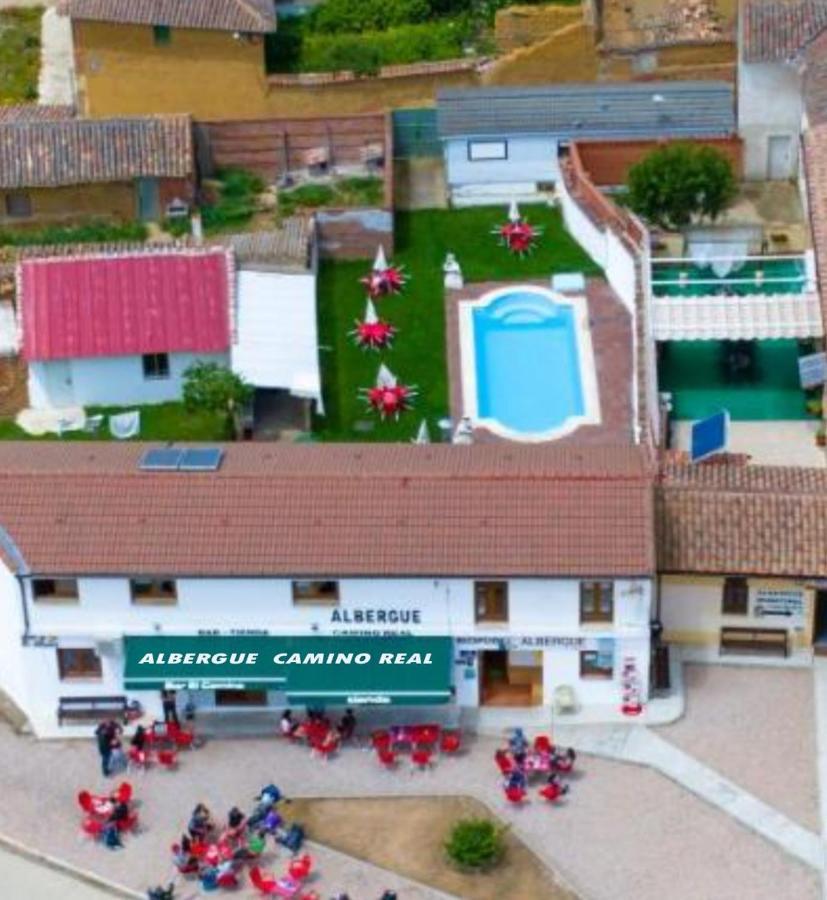 albergue camino real Calzadilla de la Cueza Exterior foto