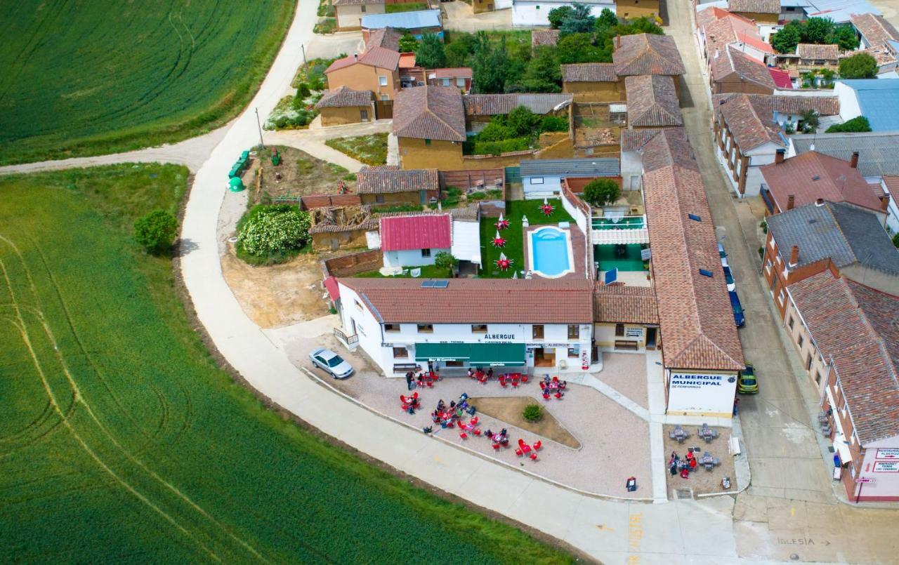 albergue camino real Calzadilla de la Cueza Exterior foto